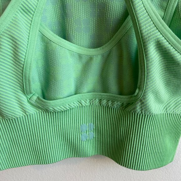 NWT Sweaty Betty Salix Green Illusion Seamless Sports Bra - Picture 10 of 10